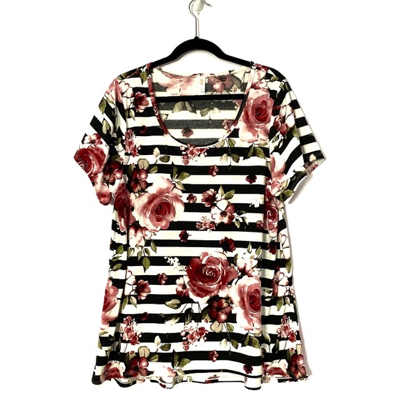 LuLaRoe Tops - Floral striped top
